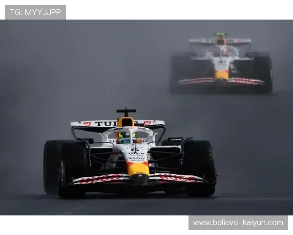 F1最新赛季精彩瞬间回顾与车队排名变化分析