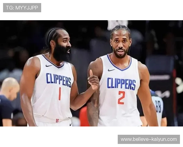 快船最新阵容调整引发球迷热议球队未来走势备受关注 快船最新阵容调整引发球迷热议球队未来走势备受关注